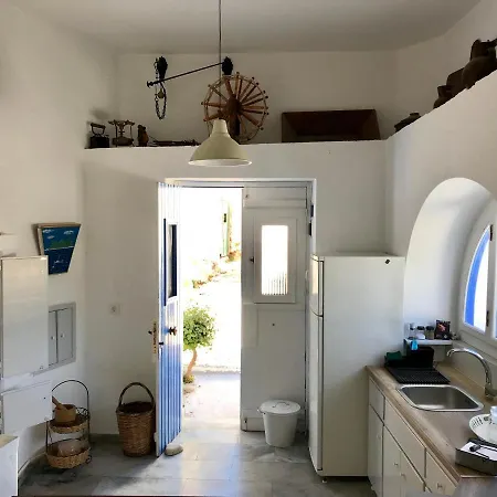 Feriehus Spacious Paros, Lefkes House With Awesome View