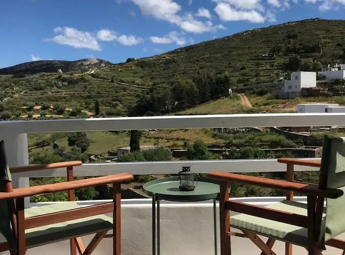 Spacious Paros, Lefkes House With Awesome View Σπίτι διακοπών *